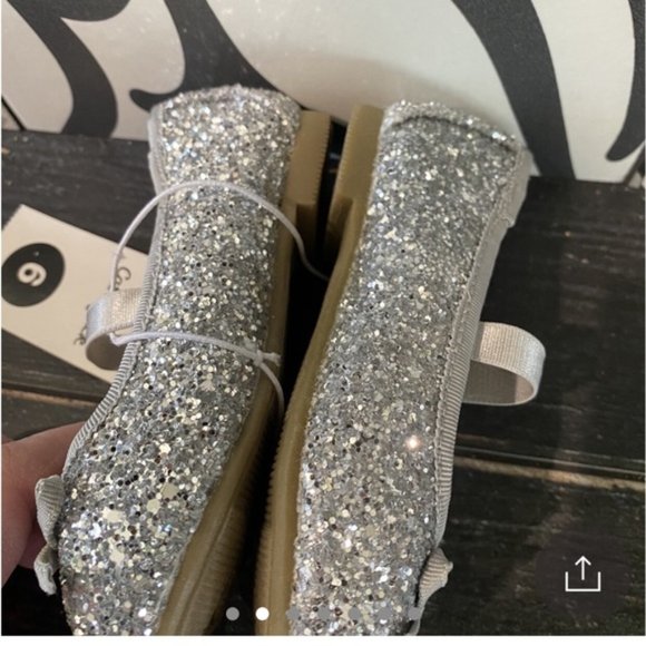 Cross posted! 🤩NEW sparkly shoes for dressing up or playing dress up🤩 see pic: - Picture 2 of 8